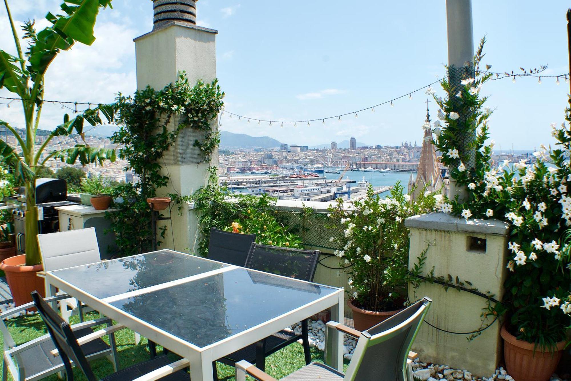 Apartment Terrazza Su - Attico Panoramico Vicino Acquario E Centro Citta Genua